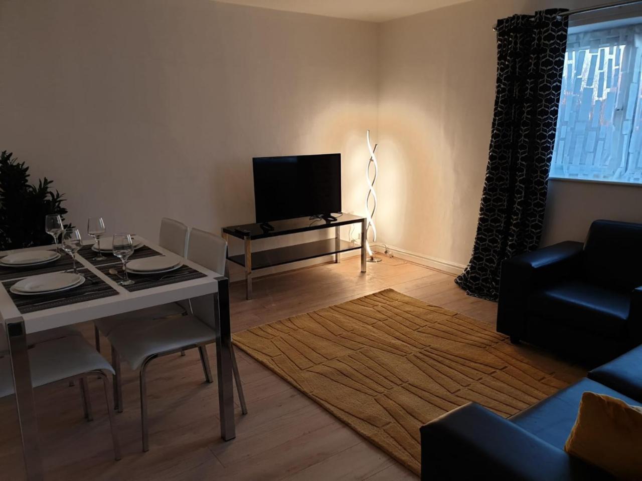 קאמברידג' River Court Apartments Lets מראה חיצוני תמונה
